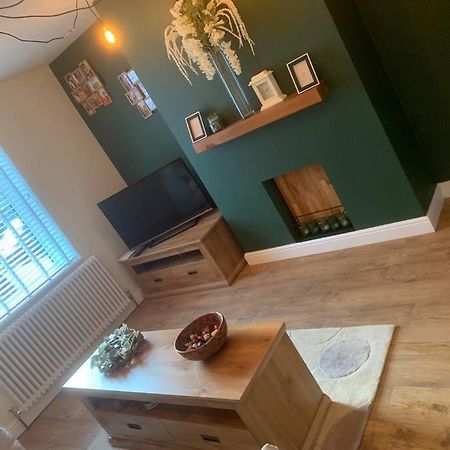 Quaint 1 Bedroom Cottage In Pudsey, Leeds المظهر الخارجي الصورة