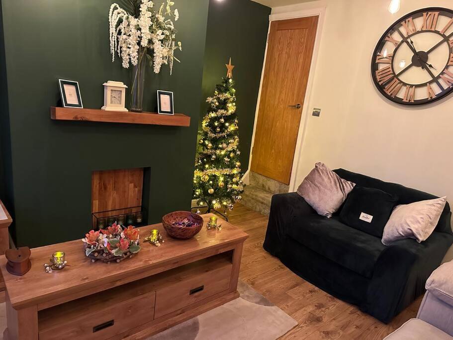 Quaint 1 Bedroom Cottage In Pudsey, Leeds المظهر الخارجي الصورة