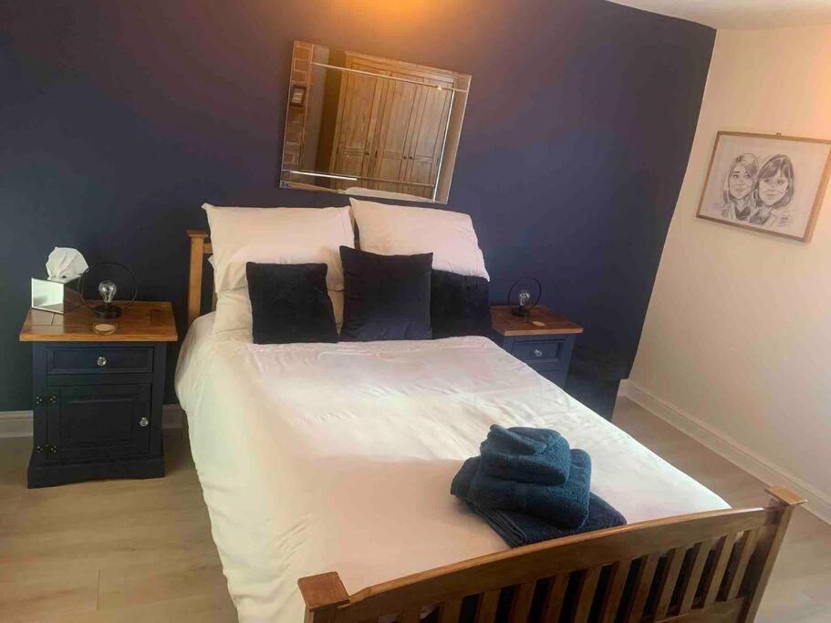 Quaint 1 Bedroom Cottage In Pudsey, Leeds المظهر الخارجي الصورة