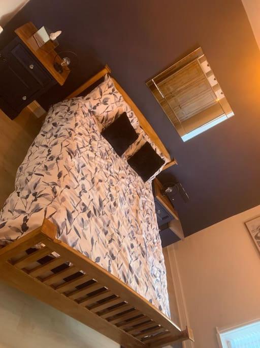 Quaint 1 Bedroom Cottage In Pudsey, Leeds المظهر الخارجي الصورة